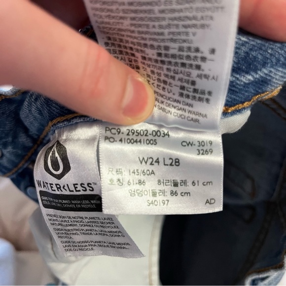 Levi’s 501 skinny *have been hemmed to be more cropped* - Picture 5 of 6